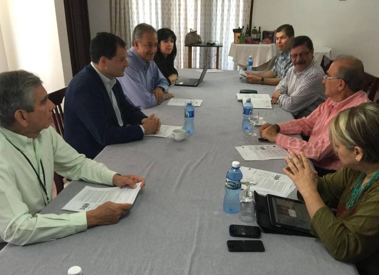 La delegación negociadora del Gobierno fue la que mostró al presidente Juan Manuel Santos los puntos a favor y en contra sobre el referendo para aprobar los acuerdos. FOTO colprensa
