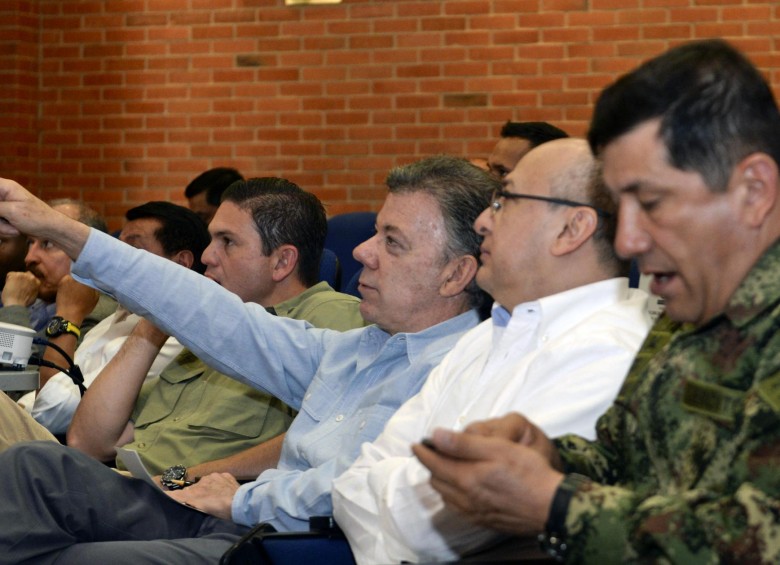 El presidente Juan Manuel Santos y la cúpula militar viajaron a la zona para realizar un consejo de seguridad. FOTO colprensa y ap 