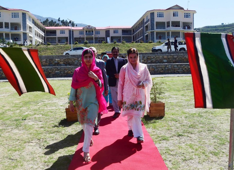 Con discreción, Malala terminó visita a su país, Pakistán