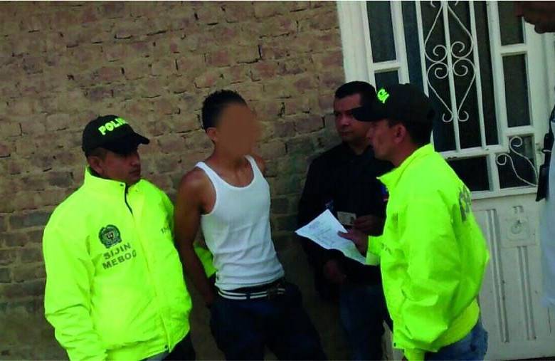 El sospechoso del crimen fue identificado como Jhon Alexánder Ulloa Anturi, quien en el momento del asesinato se desempeñaba como vigilante del edificio de la Filarmónica de Bogotá. FOTO CORTESÍA POLICÍA 