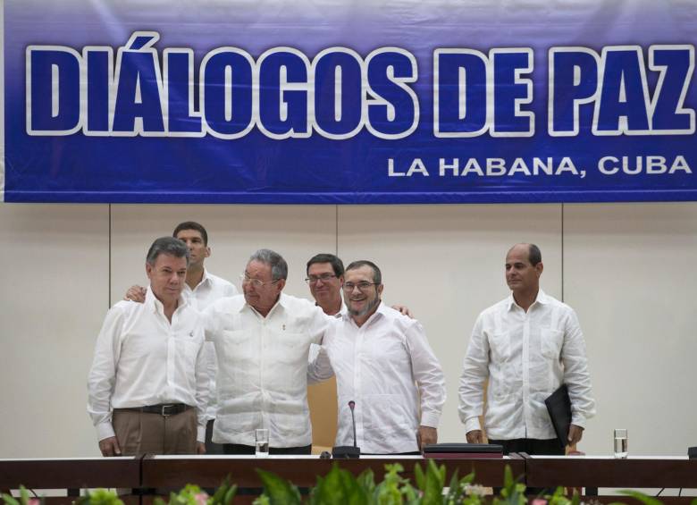 El presidente Juan Manuel Santos insiste en que el 23 de marzo se firmará el Acuerdo Final entre el Gobierno y Farc, sin embargo analistas consideran que aún faltan varios acuerdos. FOTO Archivo