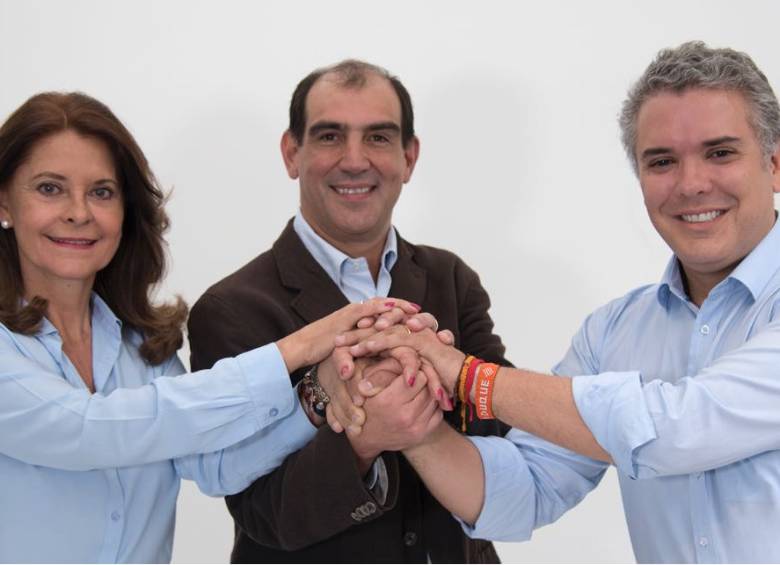 Jorge Mario Eastman Robledo junto a Marta Lucía Ramírez e Iván Duque. FOTO CORTESÍA