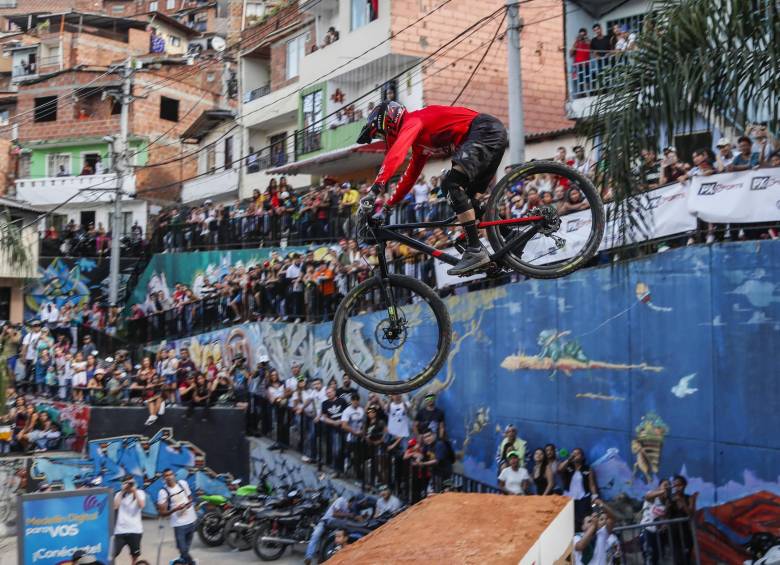 Tras el vibrante evento, el próximo domingo se tendrá el Urban Bike nocturno del Inder, en La 13. FOTOS RÓbinson Sáenz Y CARLOS VELÁSQUEZ
