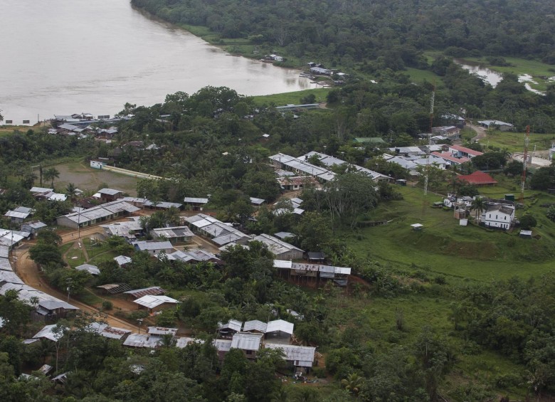 De acuerdo con las estimaciones de la Defensoría del Pueblo en el Chocó, alrededor de 2.600 personas estarían expuestas a desplazamiento forzado por cuenta de la presencia de grupos armados ilegales, como el Eln y las Agc en sus territorios. FOTO Presidencia