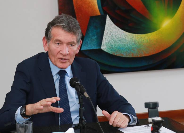El ministro de Trabajo, Ángel Custodio Cabrera, dijo en el congreso de la Andi que el objetivo primordial de la Misión de Empleo, es el diseño de estrategias e instrumentos de políticas viables para mejorar el desempeño del mercado laboral. Foto cortesía MinTrabajo