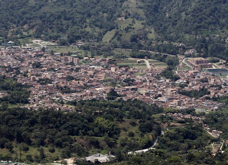 El alto tribunal consideró que hubo alianzas de funcionarios públicos con actores ilegales en Amagá (foto). FOTO JAIME PÉREZ