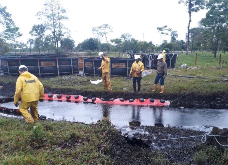 De acuerdo con la compañía Ecopetrol, este año se han perpetrado 79 ataques contra la infraestructura petrolera en el país, siendo Caño Limón el oleoducto más impactado. FOTO colprensa