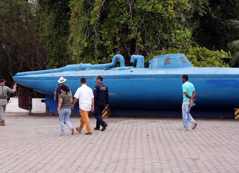 El cementerio de navíos que deja la guerra contra las drogas en Tumaco