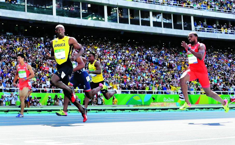 Usain Bolt acostumbra a guardar sus fuerzas para las finales y por eso ayer no hizo su mejor actuación. Aún así, reconoce en Justin Gatlin, el mejor de 2016, un serio contendiente. FOTO AP