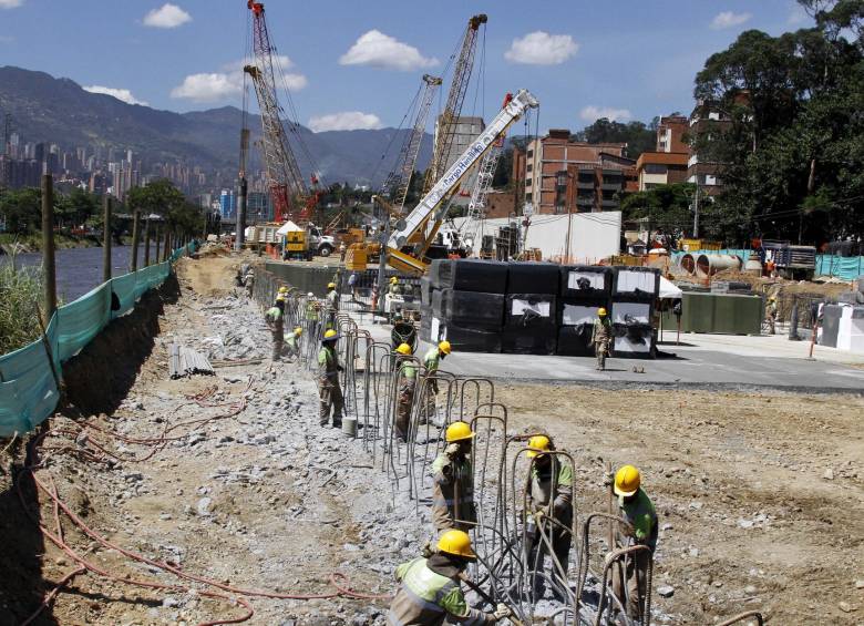 Avanzan los trabajos en las estructuras del soterrado para Parques del Río. FOTO donaldo zuluaga