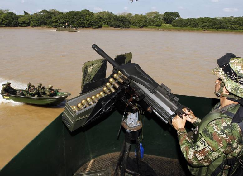 El soldado Ruíz (círculo) murió el domingo 9 de noviembre en Arauca. FOTO jaime pérez y cortesía