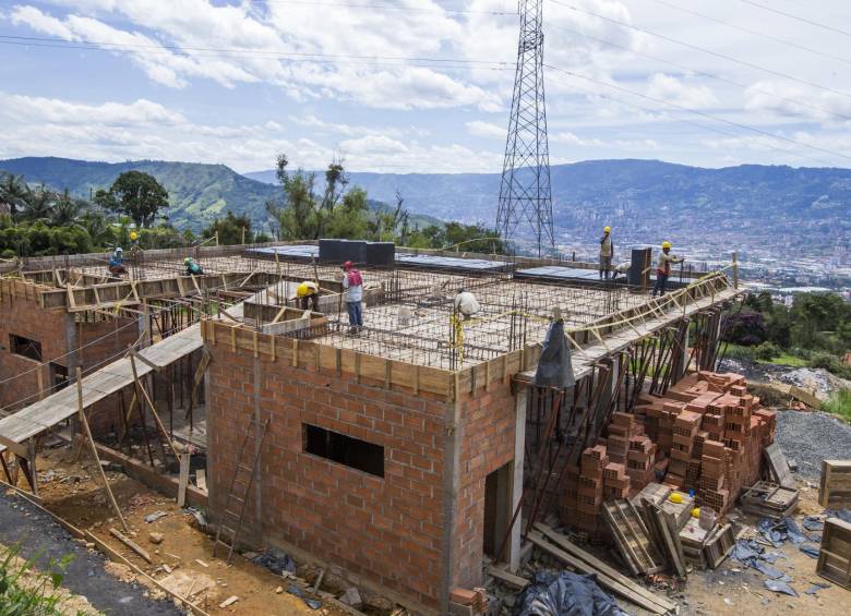 El Romeral, pulmón verde, resiste a verse rodeado de edificios