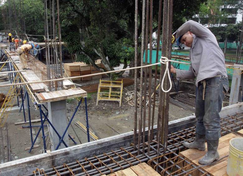 El presidente del FNA, Augusto Posada, afirmó que la construcción será uno de los motores de la economía este año. FOTO colprensa