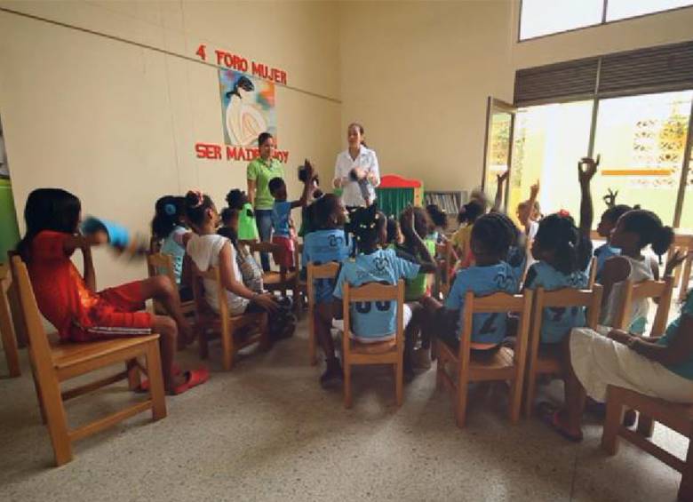 La Biblioteca Pública Fyffes, del corregimiento Nueva Colonia de Turbo, es una de las beneficiadas. FOTO cortesía fundaunibán