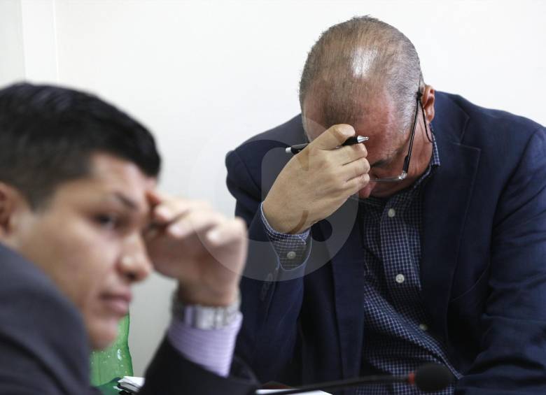 En la audiencia de ayer, en el juicio contra curadores del caso Space, solo estuvo el excurador Carlos A. Ruiz. Eliney Llanos, relacionada por el testigo, no asistió. FOTO Manuel Saldarriaga