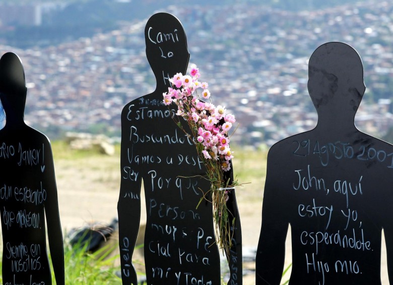 Uno de los símbolos de la violencia en la comuna 13 es la escombrera, donde habría un centenar de desaparecidos sepultados. FOTO ARCHIVO 