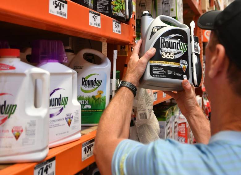 Monsanto, a pagar millonaria indemnización a pareja con cáncer por glifosato