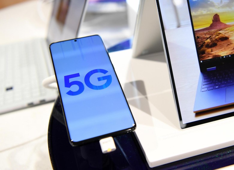 El ejecutivo británico presentará una nueva Ley de Seguridad en las telecomunicaciones, que espera sea aprobada lo antes posible, para establecer “una vía irreversible para la completa eliminación de los equipos Huawei de nuestras redes 5G”. Foto: EFE