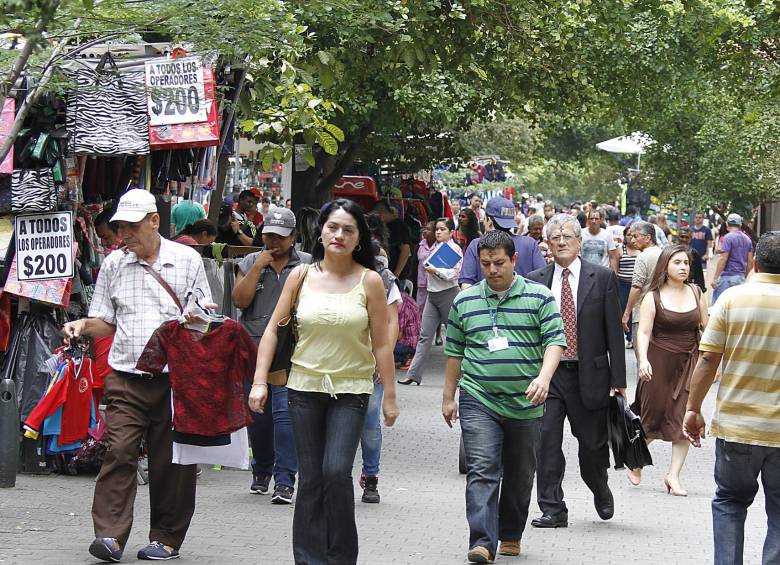 El 27 por ciento de los habitantes de Medellín está muy o algo satisfecho con el medio ambiente. Este nivel ha venido decreciendo desde 2012. La contaminación del aire (16 %) y el ruido (18 %) son los dos aspectos fundamentales. FOTO donaldo zuluaga