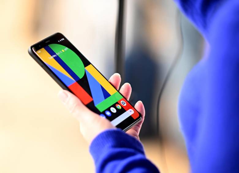 El teléfono estará disponible en dos tamaños: el Pixel 4 estándar de 5,7 pulgadas y el Pixel 4 XL de 6,3 pulgadas. FOTO afp