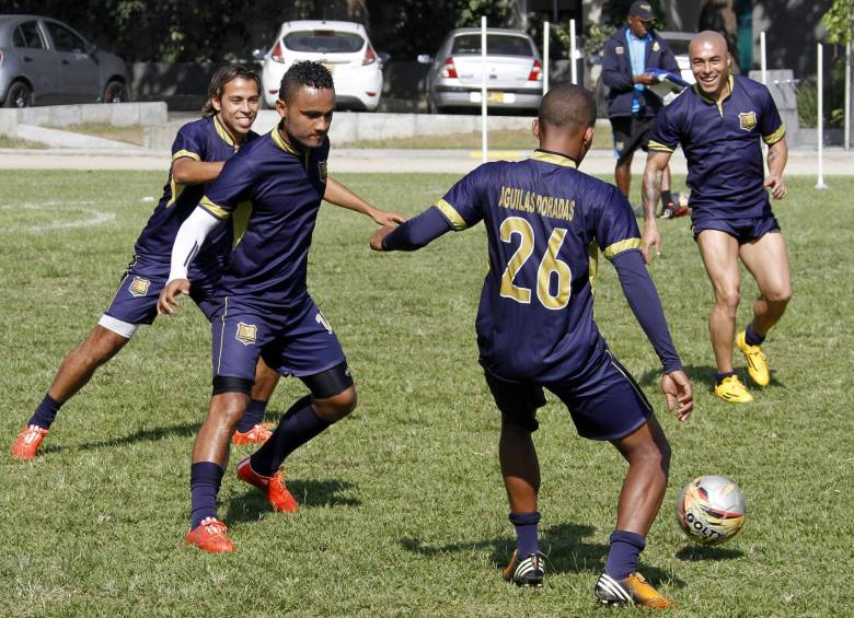 Tras el empate como visitante ante Santa Fe, Águilas retomó trabajos para el duelo por Suramericana. FOTO julio César Herrera.