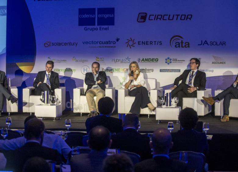 Según la firma XM, que administra el mercado eléctrico del país, los hogares pagaron en abril de este año cada kilovatio a un promedio mensual de 188 pesos. FOTO Julio César Herrera