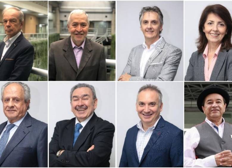 Los ocho miembros de la junta directiva que renunciaron este martes. FOTO: CORTESÍA