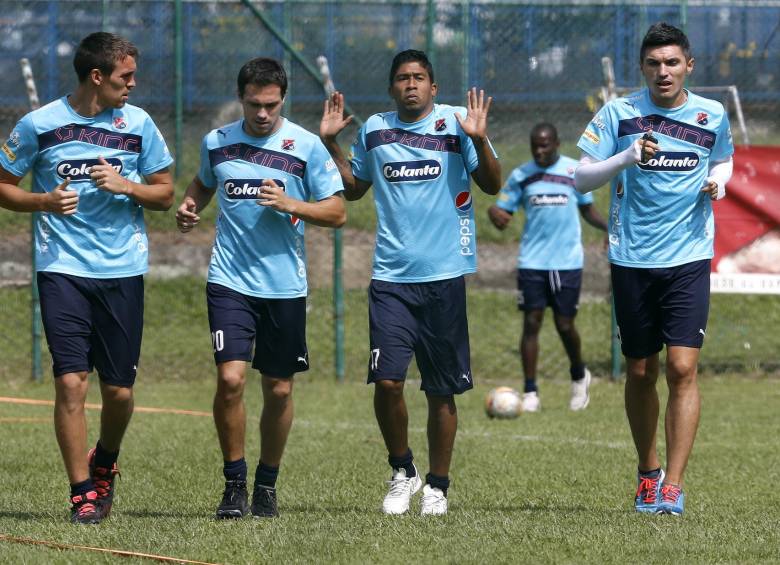 Matías Cahais, Hernán Hechalar y Christian Marrugo serán titulares hoy con Medellín en Bogotá. FOTO juan a. sánchez