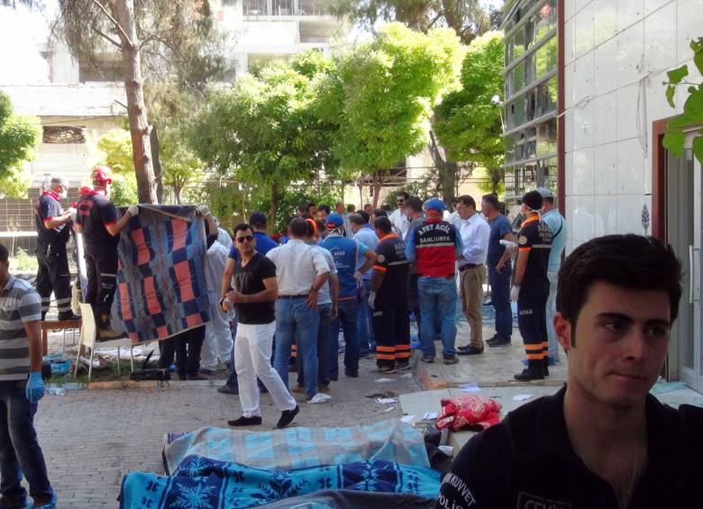 28 personas murieron y unas 100 resultaron heridas en un atentado con bomba en la ciudad de Suruç, en el sureste de Turquía. FOTO REUTERS