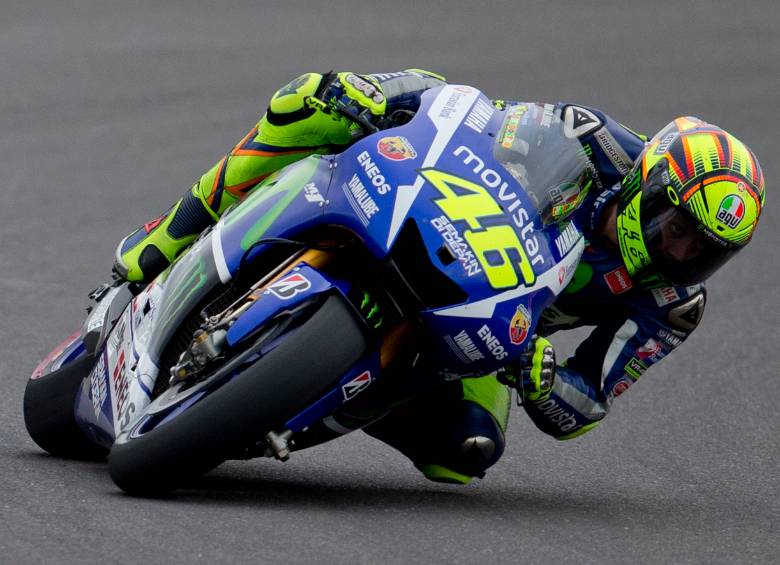 Valentino Rossi es el show en Argentina. Camisetas y gorras del italiano se agotaron en un abrir y cerrar de ojos. FOTO AFP