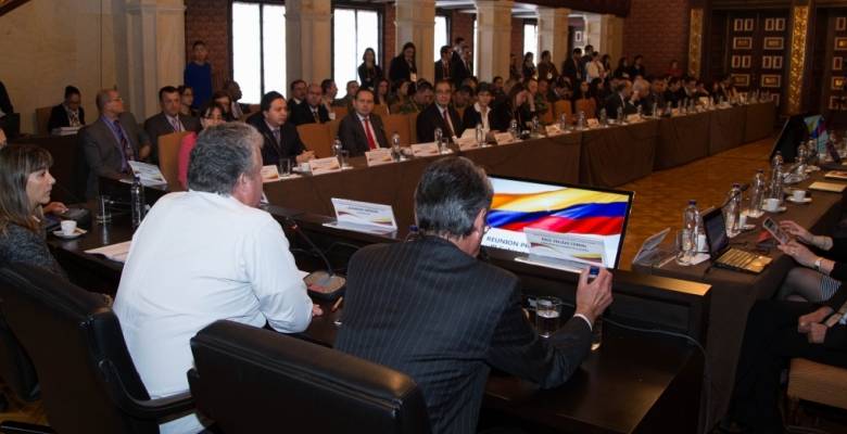 El canciller de Ecuador, Ricardo Patiño, se reúne este miércoles en Bogotá con su homóloga, María Ángela Holguín. FOTO CORTESÍA