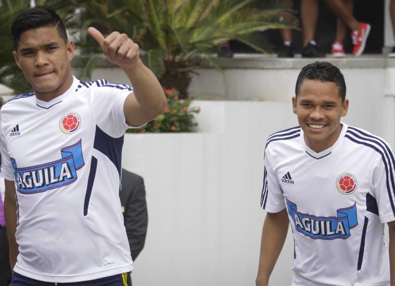 Los atlanticenses son compañeros de selección y también compartieron la delantera en el Junior. FOTO COLPRENSA