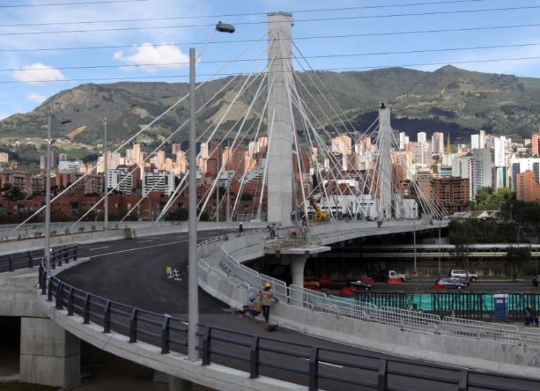 Las obras civiles y la construcción en edificaciones han impulsado la demanda interna. FOTO archivo
