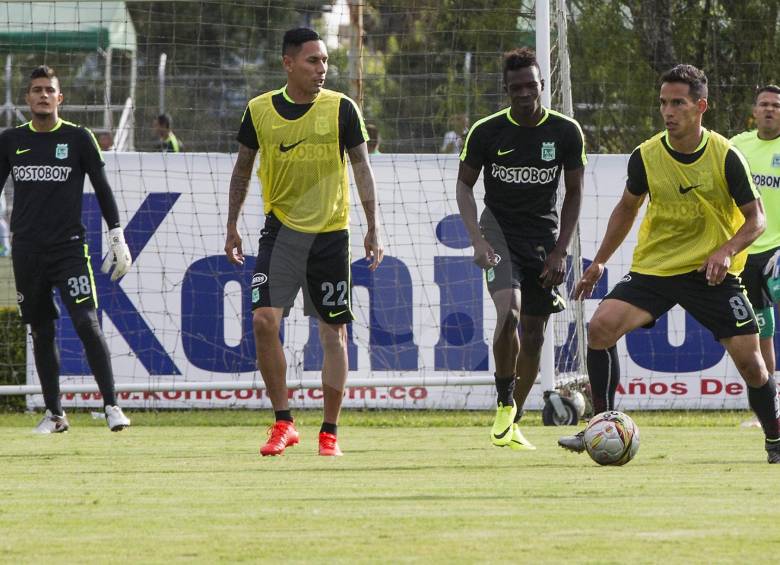 Gilberto “Alcatraz” García y Diego Arias serían de la partida hoy ante Cali. Ambos son dos de los hombres de confianza de Rueda en este segundo grupo de futbolistas. FOTO Jaime Pérez Munévar