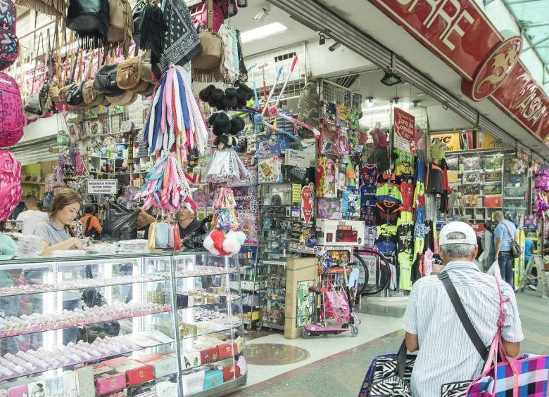 En el sector comercio fue donde más unidades productivas se crearon en 2016, según Confecámaras. FOTO Mario Valencia