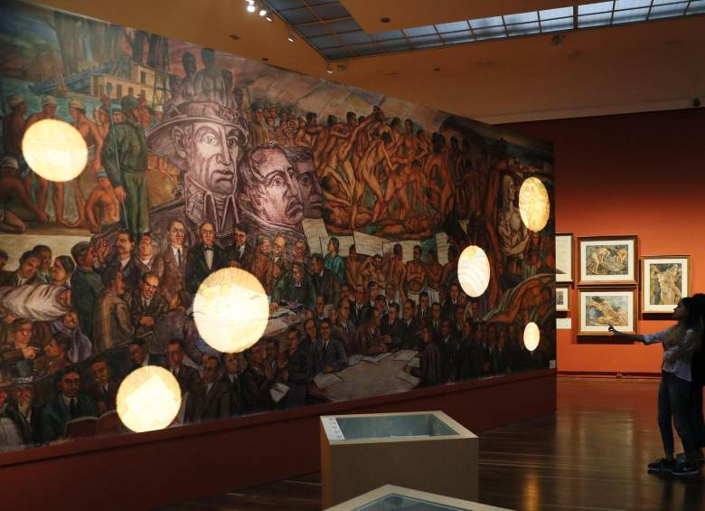 Hay dos réplicas de murales que hizo Pedro Nel en Medellín y Bogotá. Foto: Efe