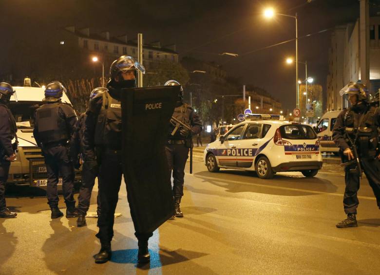 Operativo antiterrorista en París dejó dos muertos y siete capturados