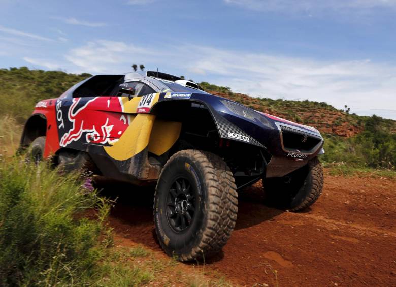Es la primera vez del piloto francés en el Dakar. FOTO REUTERS