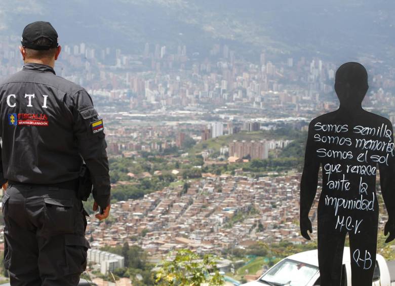 El Tribunal de Justicia y Paz de Antioquia ha señalado que “botar” cuerpos en La Escombrera (foto), comuna 13, fue una práctica del bloque Cacique Nutibara de las Auc. FOTO Jaime Pérez