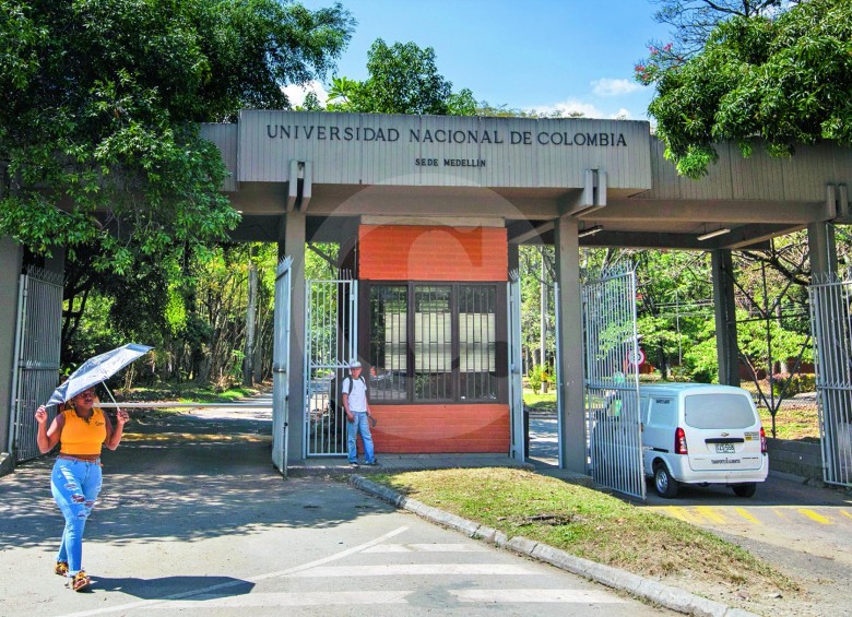 La sede principal de la Universidad Nacional de Colombia, en Medellín, está ubicada en la comuna 7 (Robledo). Según el Sisc, en 2019 hubo en esta zona 1.186 casos de hurto a personas. Policía aumentará el número de uniformados. FOTO Edwin Bustamante