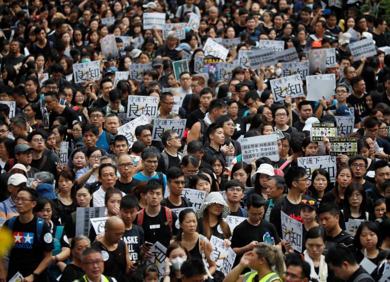 Protestas anteriores en Hong Kong. Este domingo los manifestantes esperan salir de nuevo a las calles. Foto: Reuters