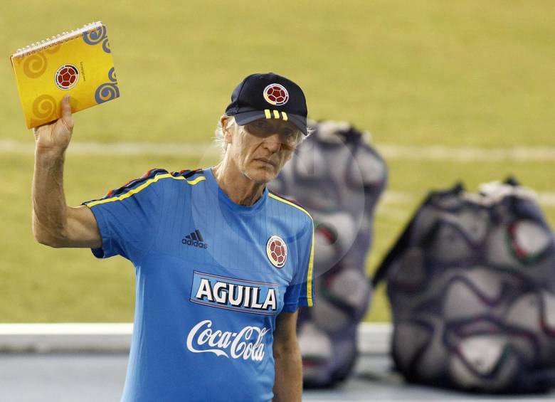 Un mes antes del inicio del Mundial, el técnico José Pekerman deberá pasar una prelista con 30 jugadores de los cuales quedarán 23 para inicio del evento el 14 de junio. FOTO manuel saldarriaga