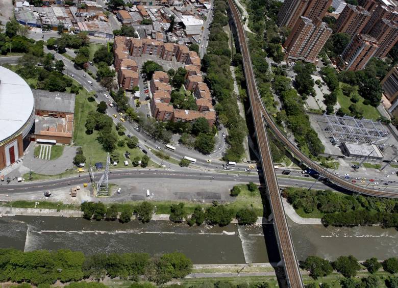 Otro punto del río al norte de La Macarena. El primer tramo irá casi hasta este punto. FOTOS CORTESÍA-DONALDO ZULUGA