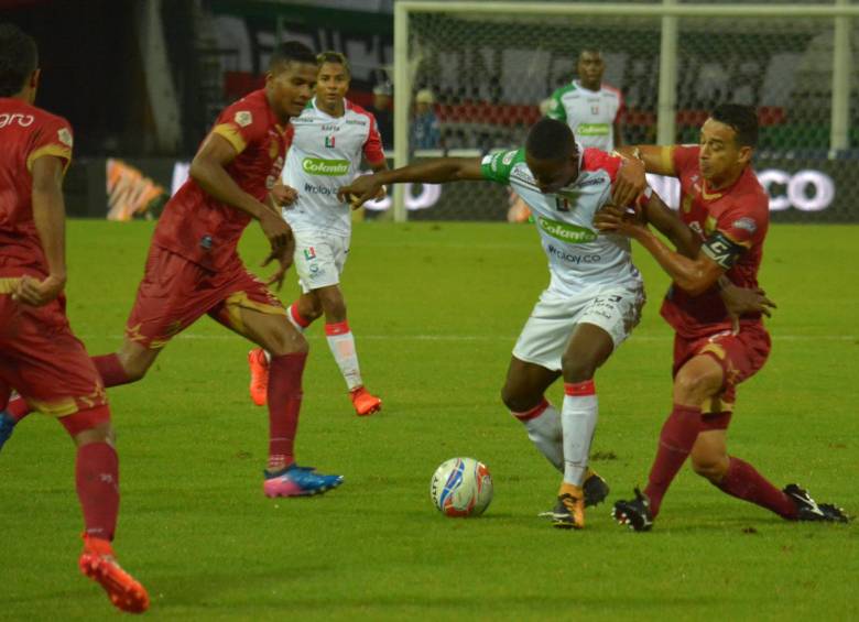 Rionegro venció al Caldas en la serie de cuartos de final, en un partido que tuvo hechos extradeportivos. FOTO COLPRENSA