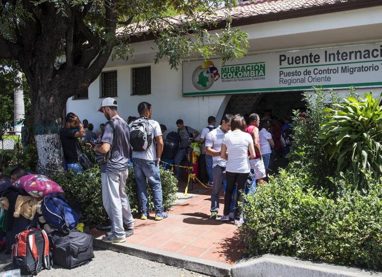 Los venezolanos con permiso especial podrán acceder a trabajo y salud en Colombia. FOTO JULIO CÉSAR HERRERA