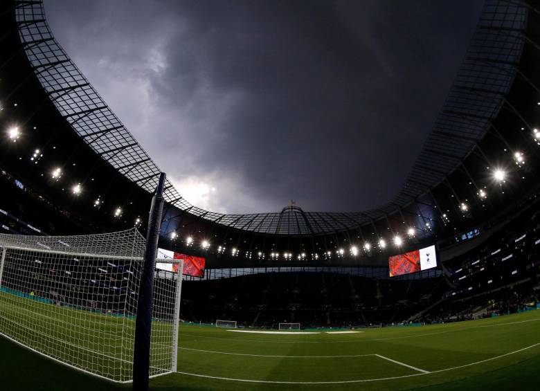 El primer gol oficial en la historia del estadio fue marcado por el surcoreano Heung-Min Son. FOTO REUTERS