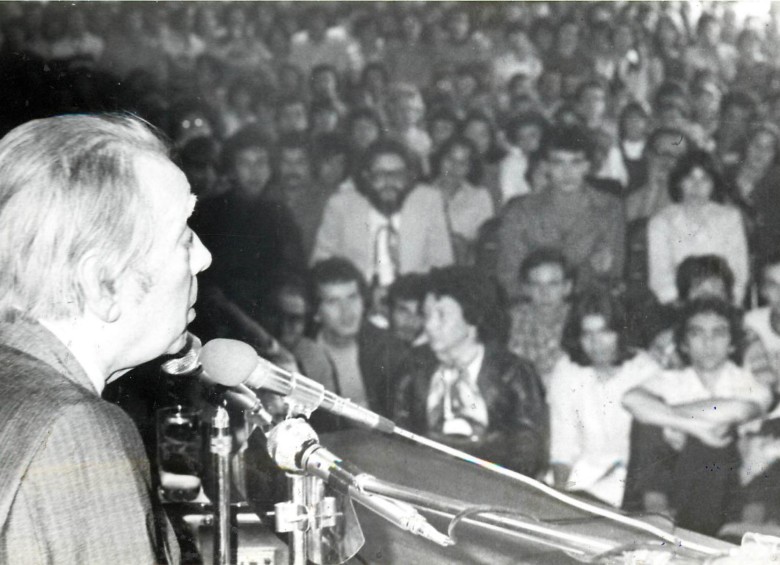 Borges durante una visita a Medellín en 1978. FOTO HUMBERTO ARANGO