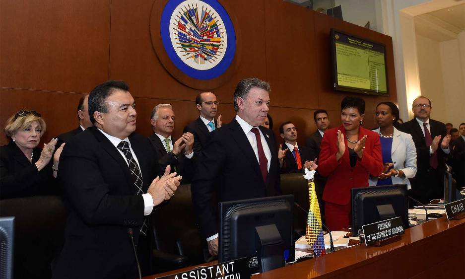 El presidente Juan Manuel Santos anunció en Washington que la implementación del nuevo acuerdo de paz alcanzado con las Farc la hará el Congreso. FOTO COLPRENSA
