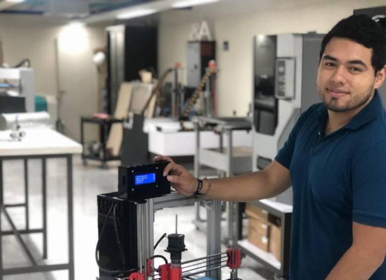 Estudiante adaptó impresora 3D para que imprima arequipe