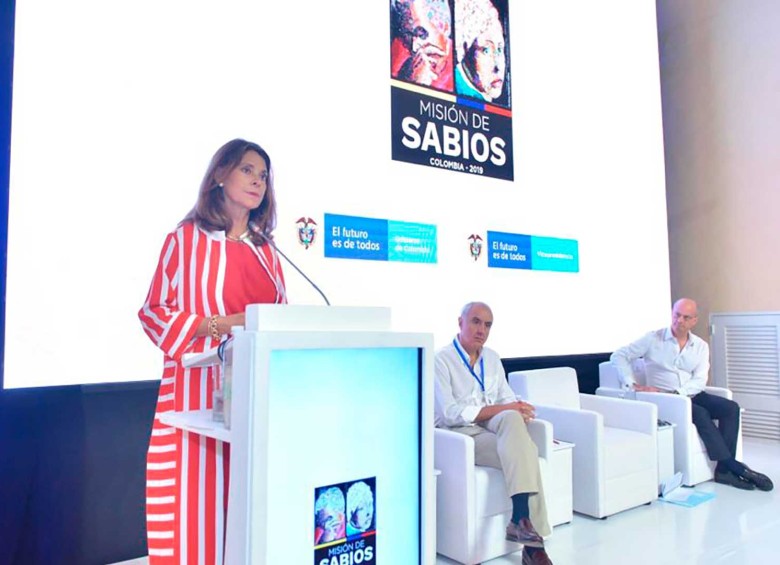 La vicepresidenta, Marta Lucía Ramírez, hizo parte de la segunda cumbre de la Misión de Sabios, que reunió a empresarios, investigadores y científicos, en Cartagena (Bolívar). FOTO Vicepresidencia